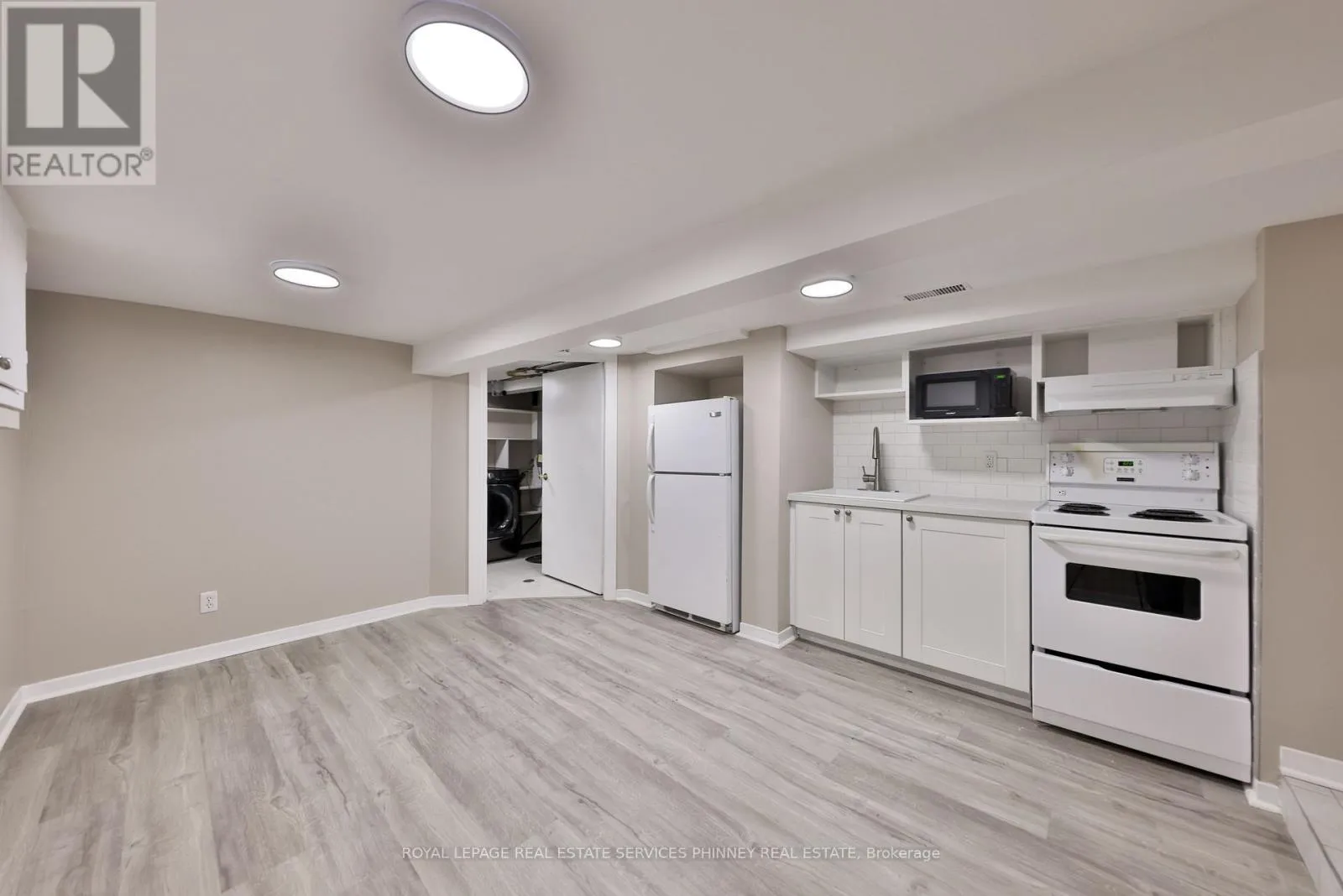 House for rent: Lower - 47 Washington Avenue, Oakville, Ontario L6K 1W5