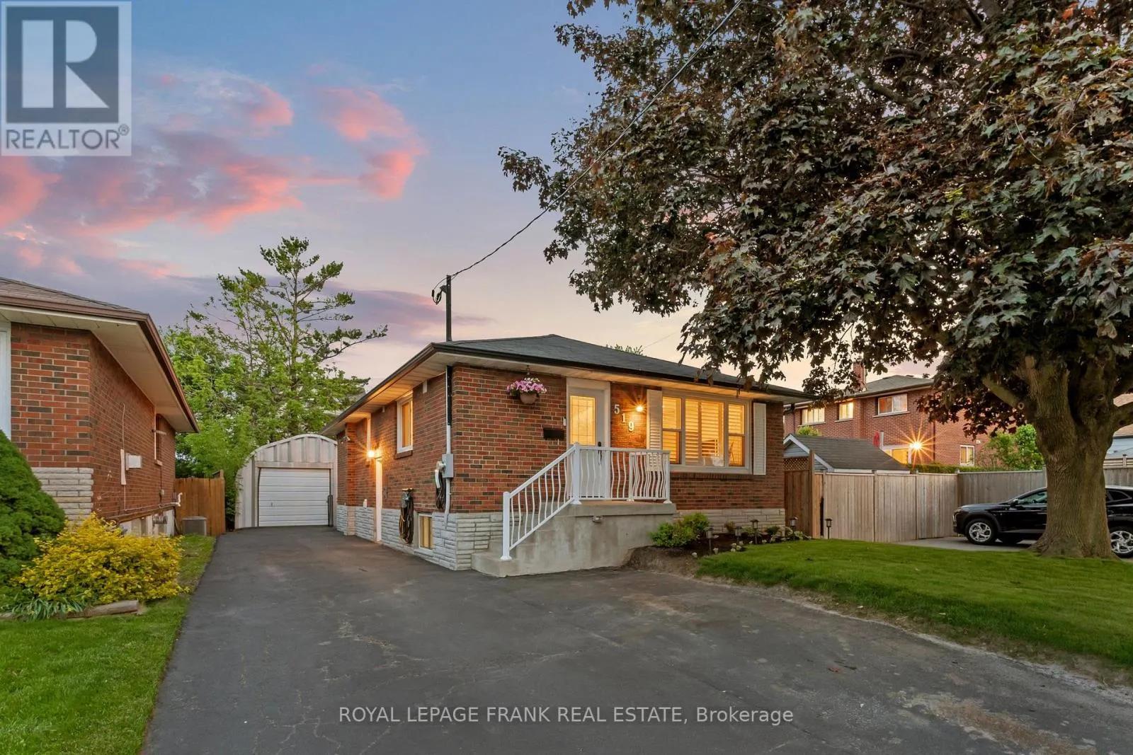 House for rent: Lower - 519 Lowell Avenue, Oshawa, Ontario L1J 2X6