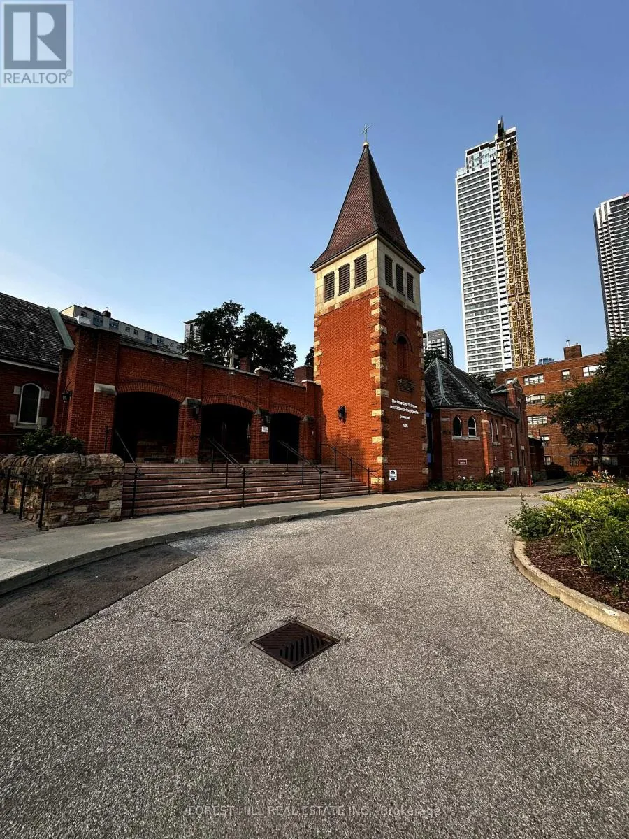 Lower - 525 Bloor Street E, Toronto, Ontario M4W 1J1