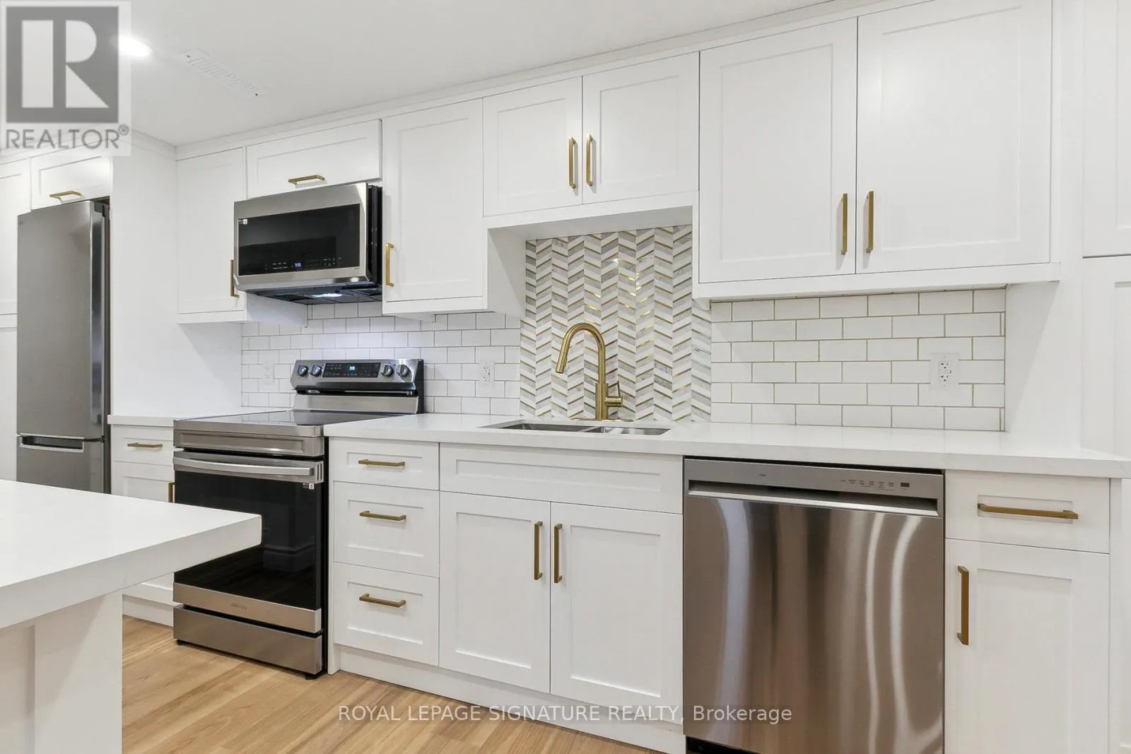 House for rent: Lower - 53 Gracey Boulevard, Toronto, Ontario M9R 2A2