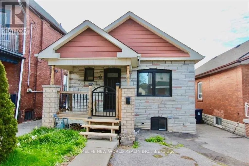 House for rent: Lower - 62 Belvidere Avenue, Toronto, Ontario M6C 1P6