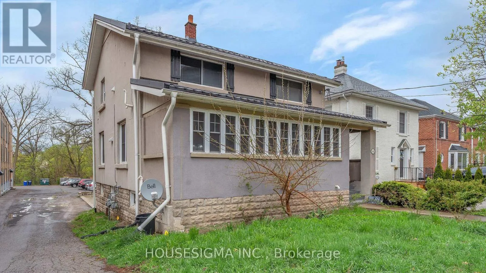 Duplex for rent: Lower - 66 Grand Avenue, London South, Ontario N6C 1L7