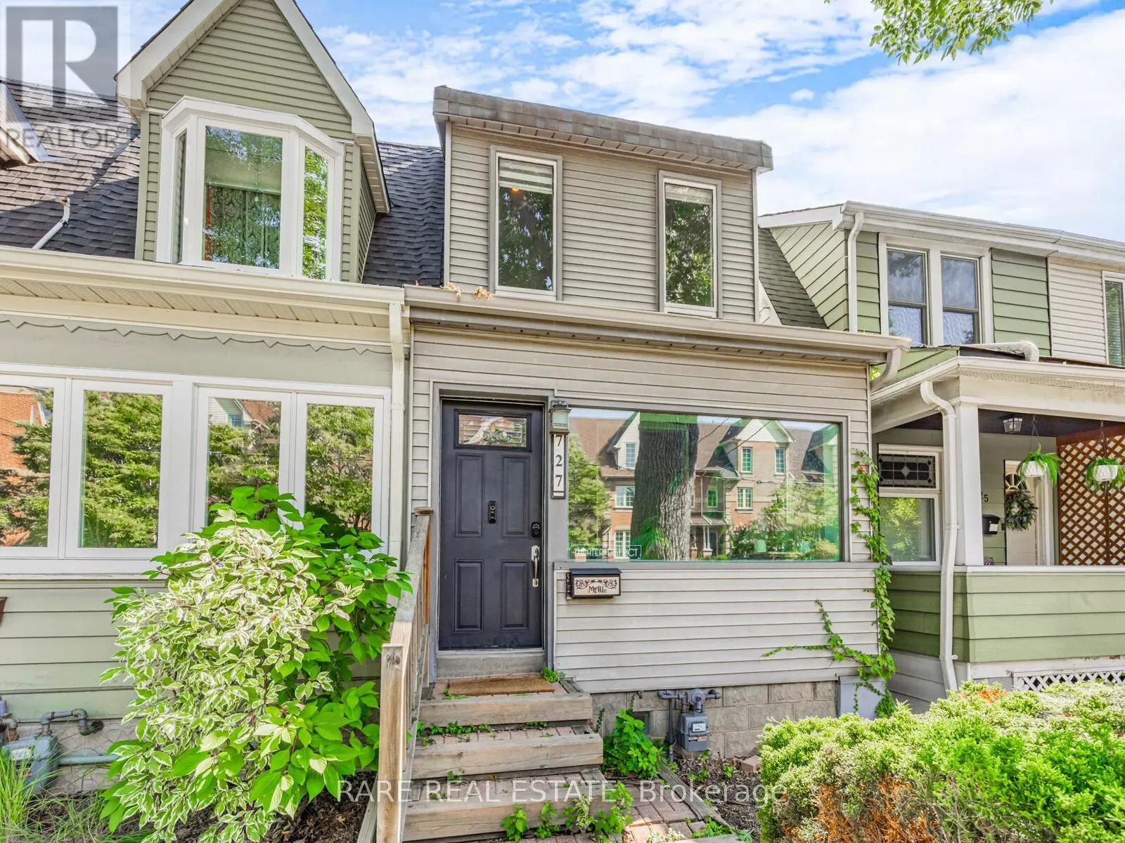 Row / Townhouse for rent: Lower - 727 Rhodes Avenue, Toronto, Ontario M4J 4X5