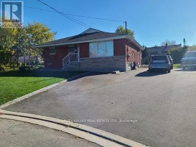 House for rent: Lower - 8 Salmond Court, Hamilton, Ontario L8T 2J7