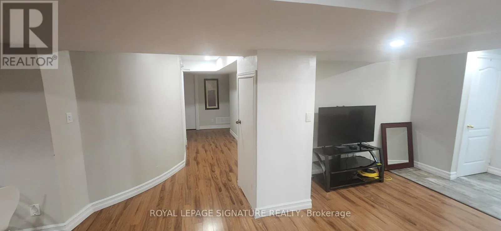 House for rent: Lower - 83 Sleepy Hollow Place, Whitby, Ontario L1R 0E5