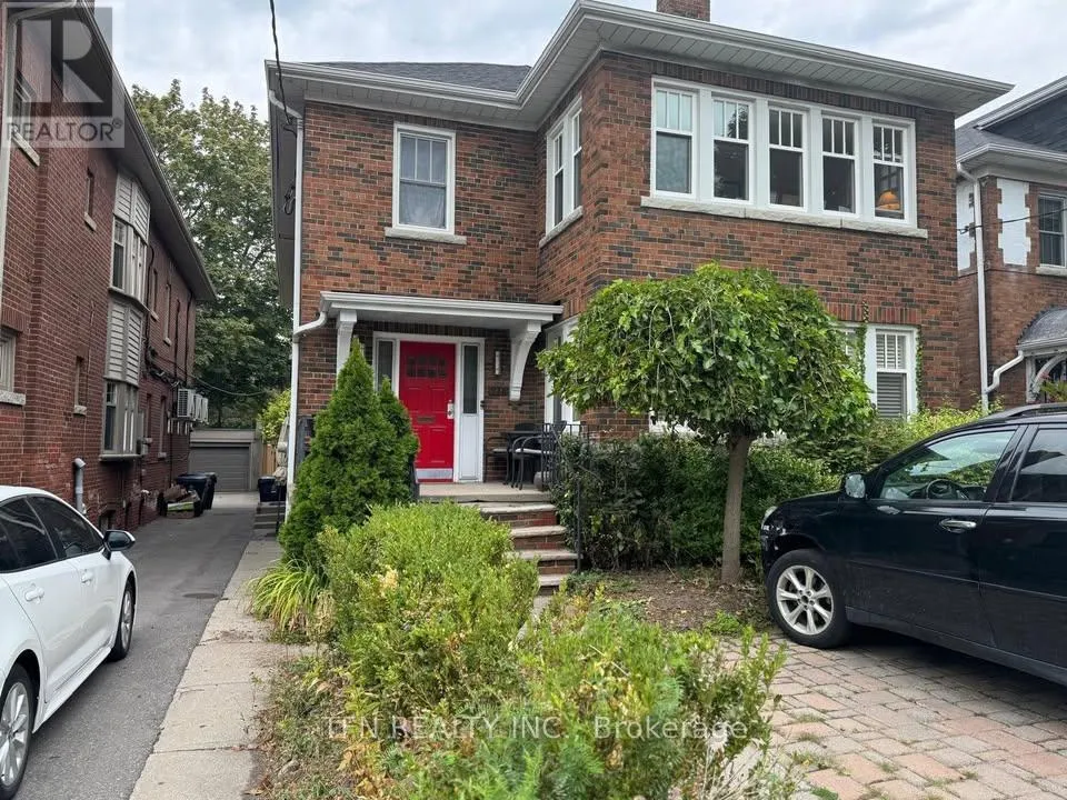 Fourplex for rent: Lower - 926 Avenue Road, Toronto, Ontario M5P 2K6