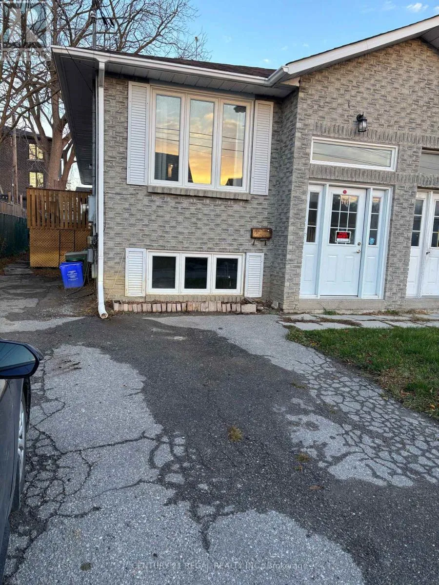 House for rent: Lower Level - 171 Centre Street N, Oshawa, Ontario L1G 4C4