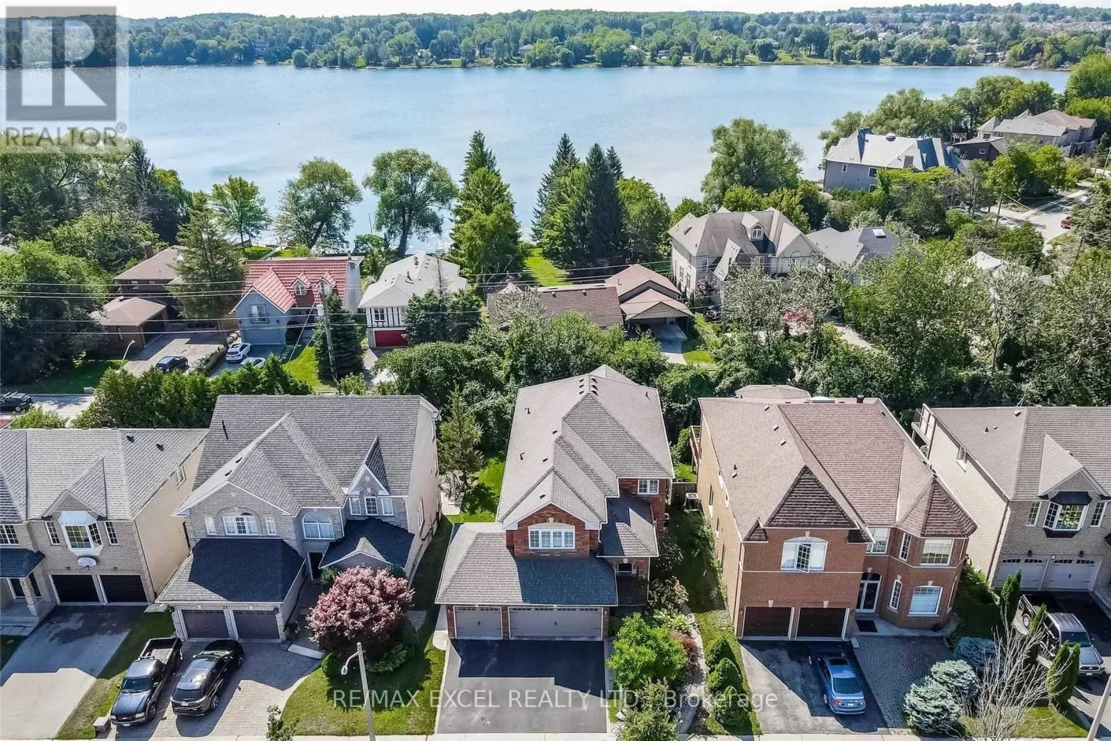 House for rent: Lower Level - 31 Green Meadow Crescent, Richmond Hill, Ontario L4E 3A9