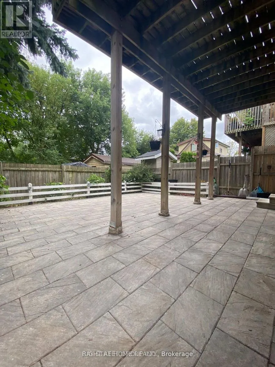 House for rent: Lower Level - 343 Pine Avenue, Oshawa, Ontario L1J 2H6