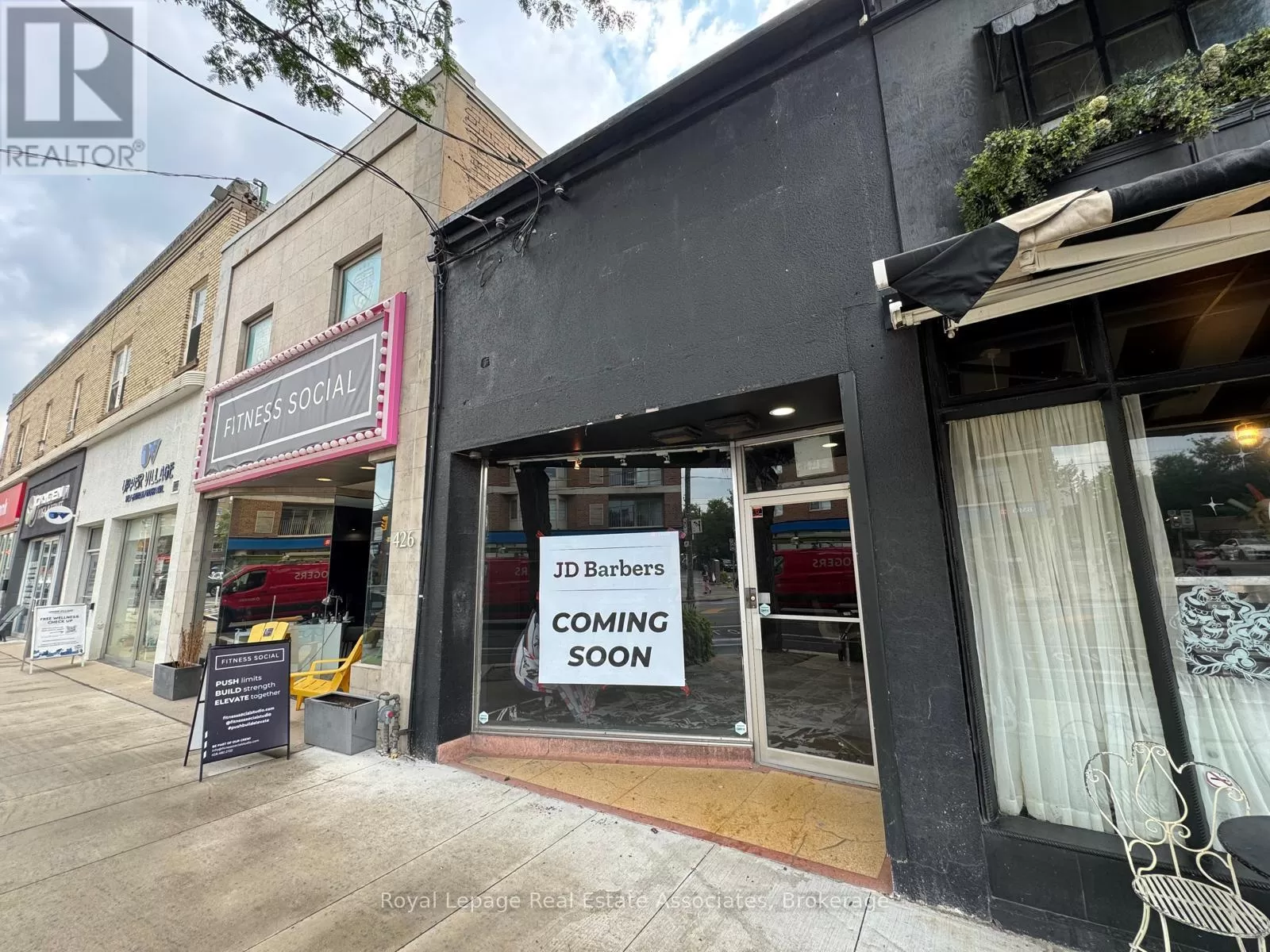 Lower Level - 424 Eglinton Avenue W, Toronto, Ontario M5N 1A2