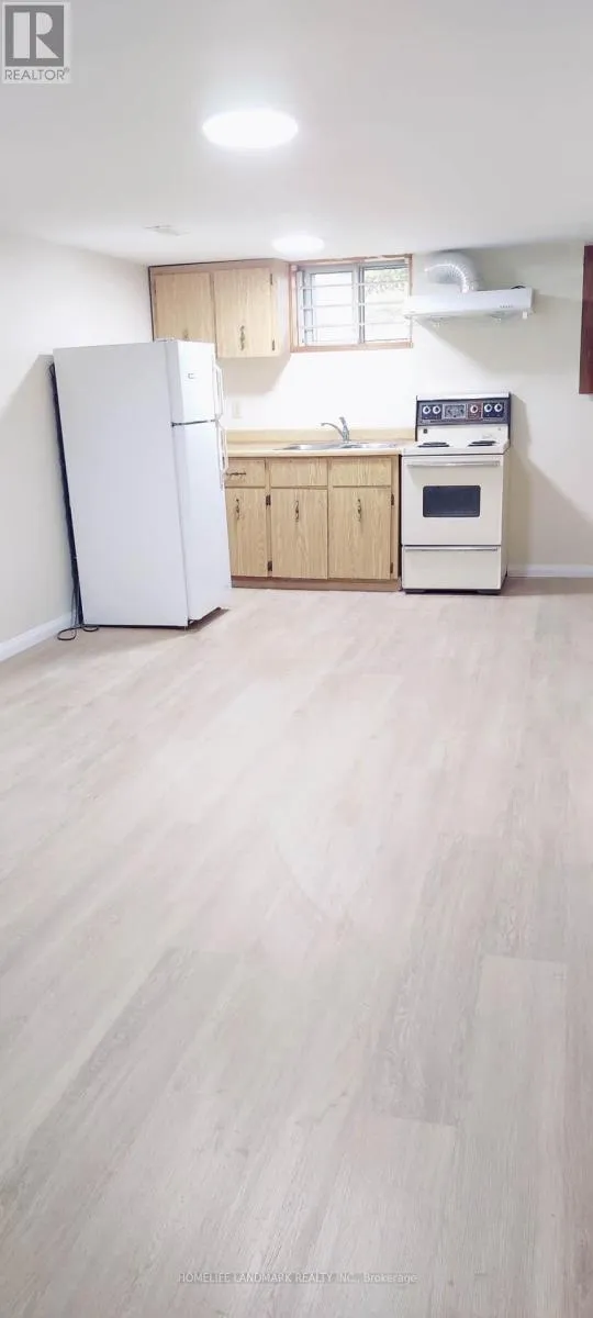 House for rent: Lower Unit - 22 Buena Vista Avenue, Toronto, Ontario M1S 1J2