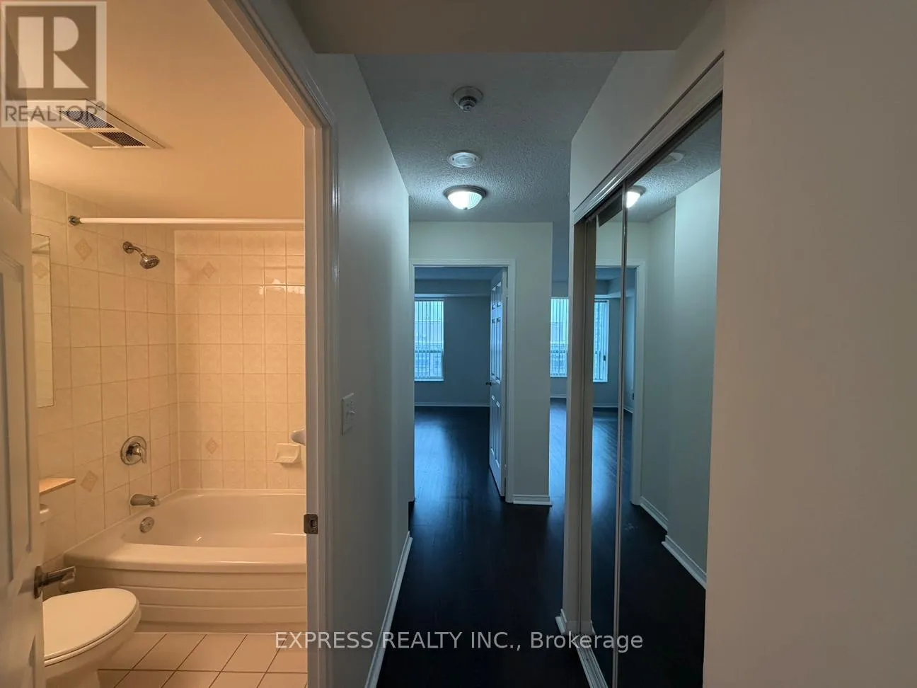 Apartment for rent: Lph06 - 29 Pemberton Avenue, Toronto, Ontario M2M 4L5