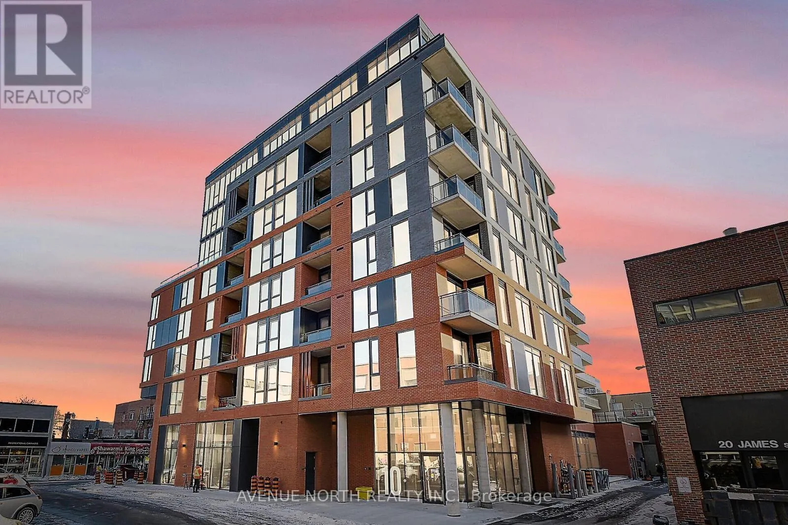 Apartment for rent: Lph6 - 10 James Street, Ottawa, Ontario K2P 1T2