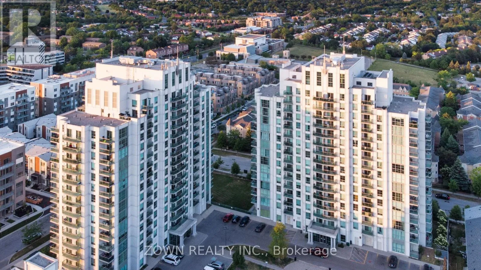 Apartment for rent: Lphi - 6 Rosebank Drive, Toronto, Ontario M1B 0A1