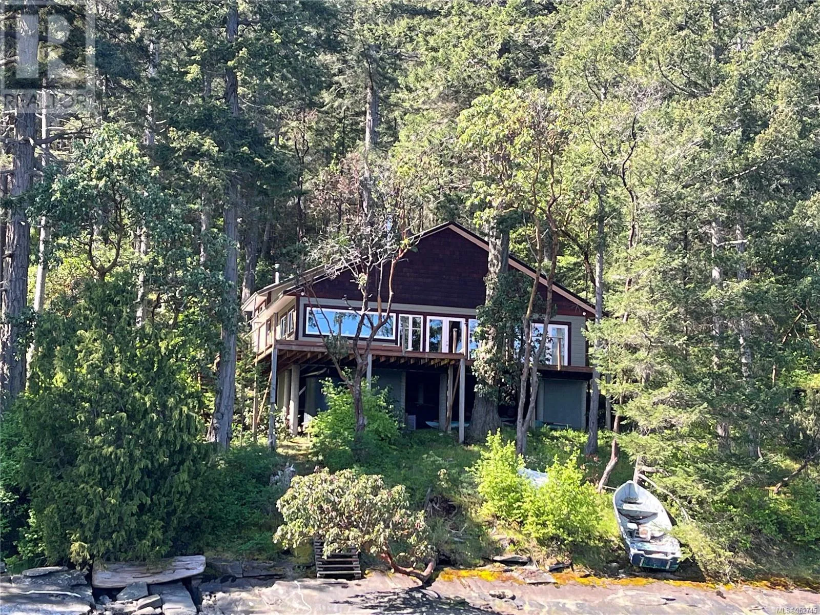 House for rent: Lt 12 Ruxton Island, Ruxton Island, British Columbia V0R 1X7