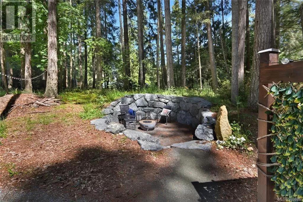 Lt 25 Jeanette Ave, Gabriola Island, British Columbia V0R 1X3
