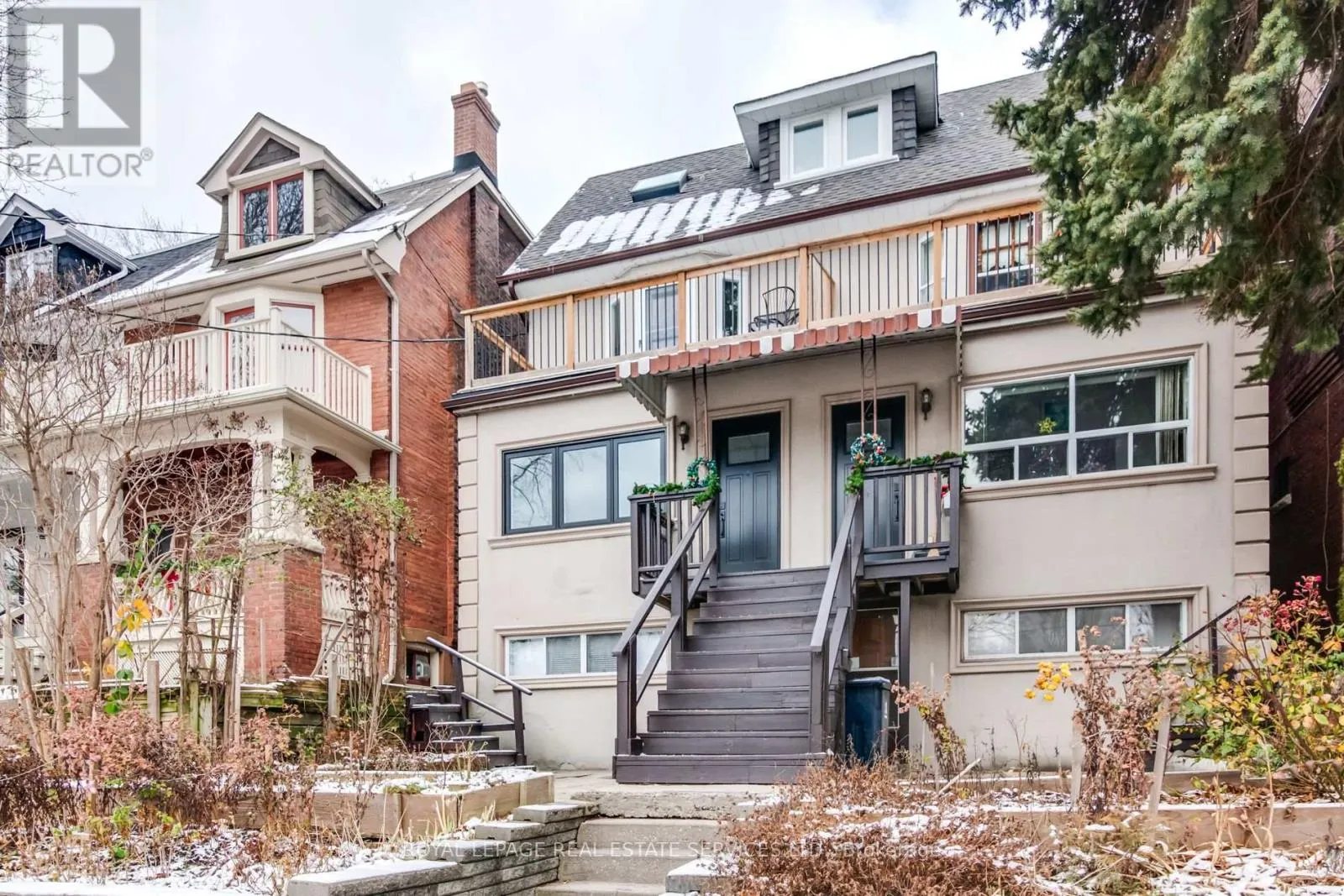 House for rent: M - 716 Logan Avenue, Toronto, Ontario M4K 3C6