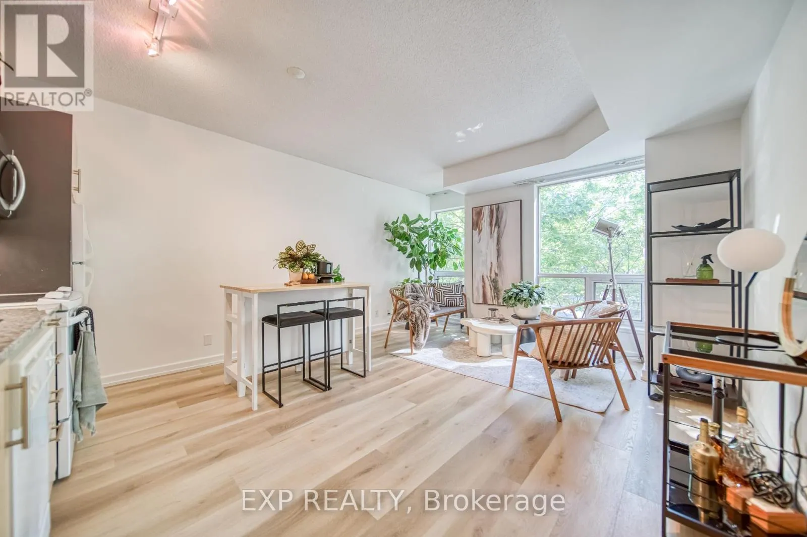 Apartment for rent: M10 - 350 Wellington Street W, Toronto, Ontario M5V 3W9