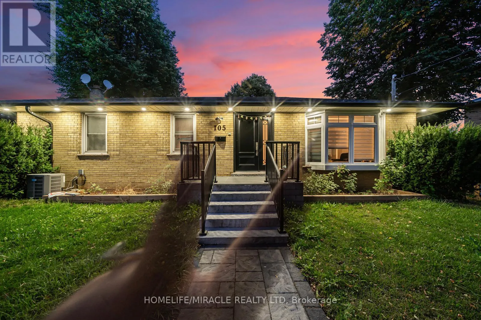 House for rent: Main - 105 Silurian Road, Toronto, Ontario M1H 1W7