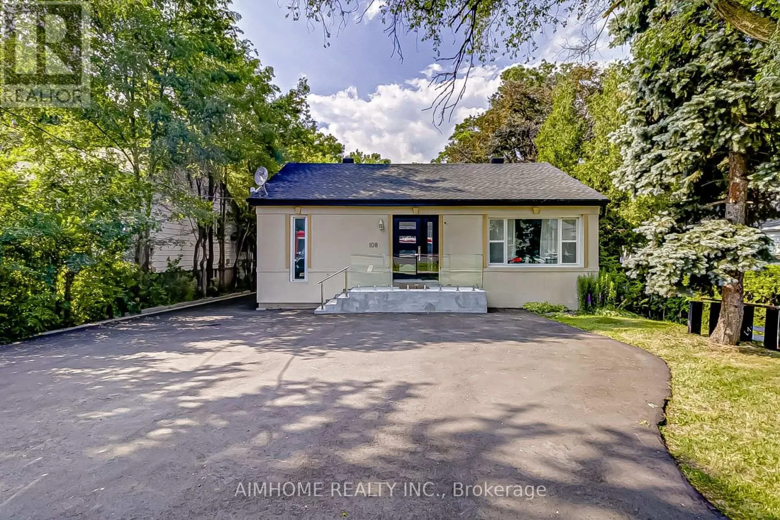 House for rent: (main) - 108 Steeles Avenue E, Markham, Ontario L3T 1A4