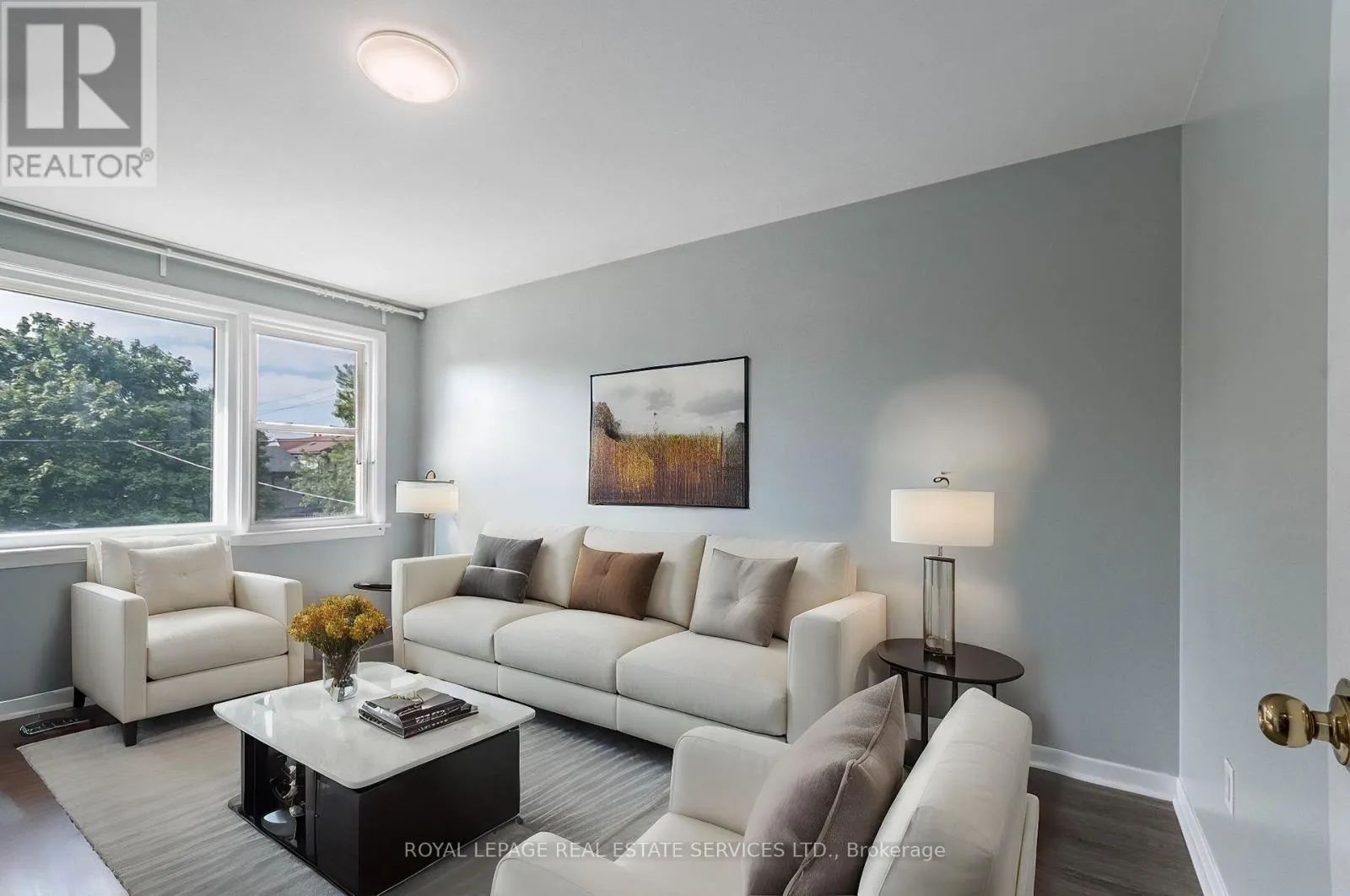 Triplex for rent: Main - 144 Lake Crescent, Toronto, Ontario M8V 1W1