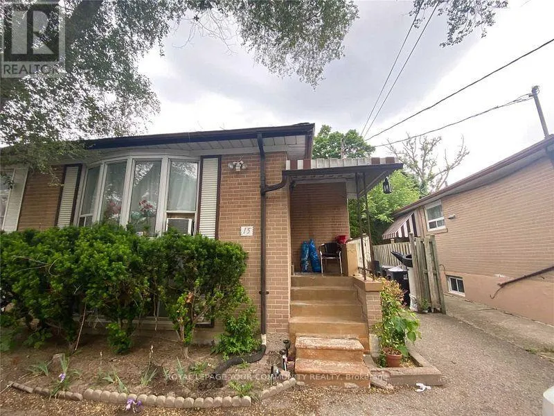 House for rent: Main - 15 Bison Drive, Toronto, Ontario M2R 2Y1