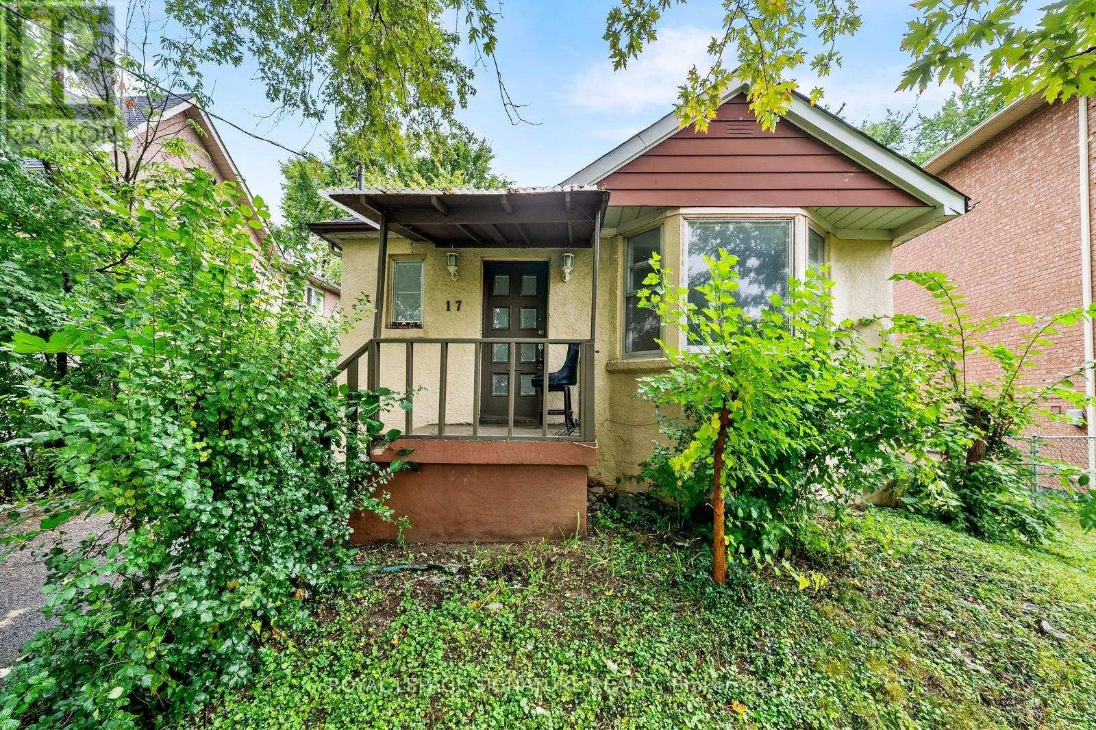 House for rent: Main - 17 Pleasant Avenue, Toronto, Ontario M2M 1L8