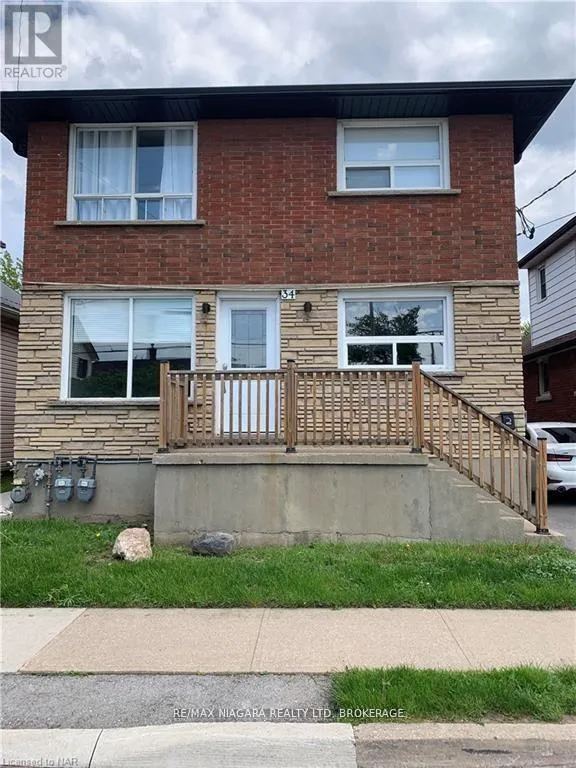 Duplex for rent: Main - 34 St. George Street, St. Catharines, Ontario L2M 5P3