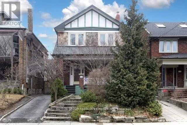 House for rent: Main - 36 Glenholme Avenue, Toronto, Ontario M6H 3A9