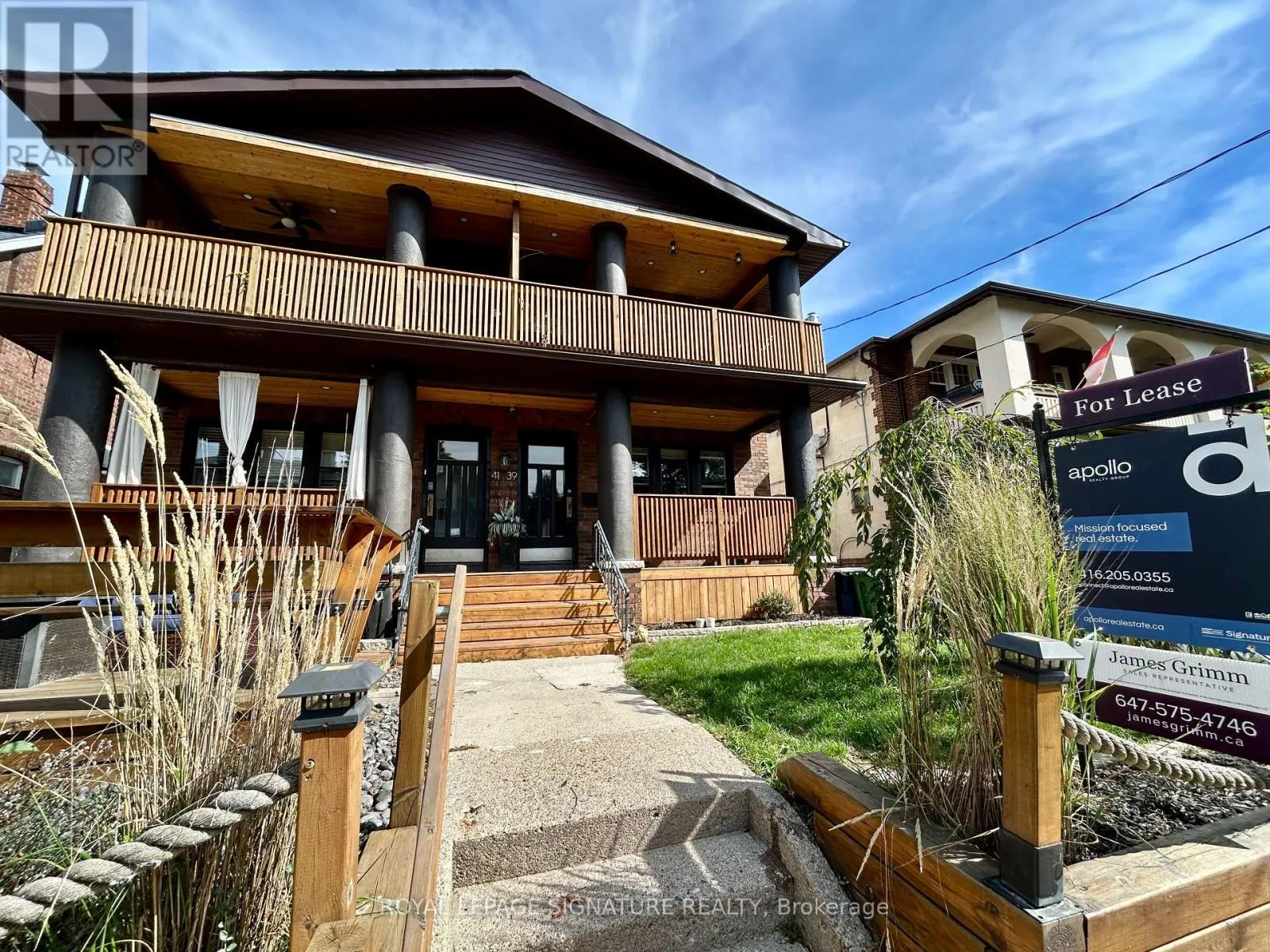 House for rent: Main - 39 Scarboro Beach Boulevard, Toronto, Ontario M4E 2W9