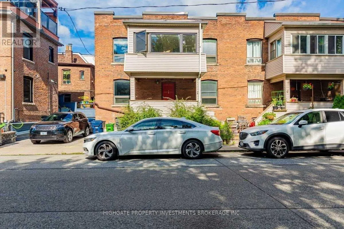 House for rent: Main - 4 Kew Beach Avenue, Toronto, Ontario M4L 1B7