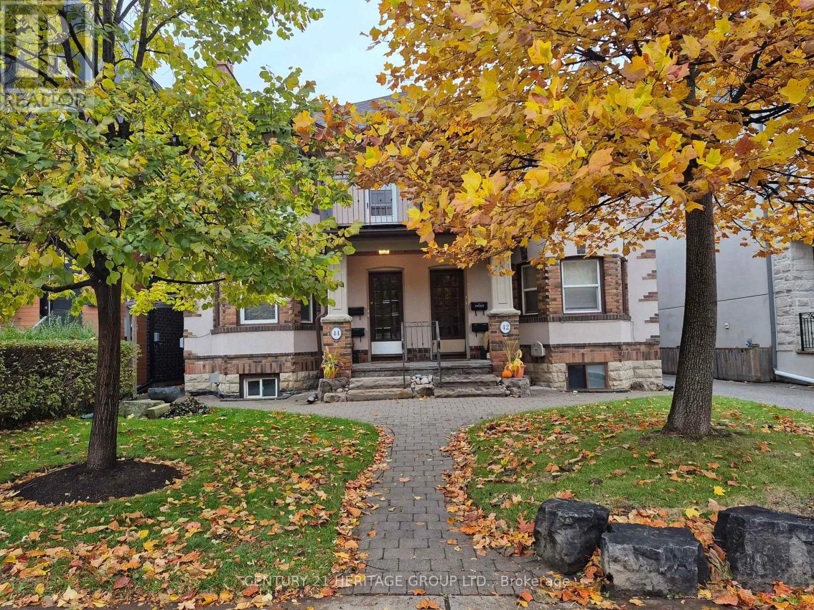 Duplex for rent: Main - 42 Cranbrooke Avenue, Toronto, Ontario M5M 1M4