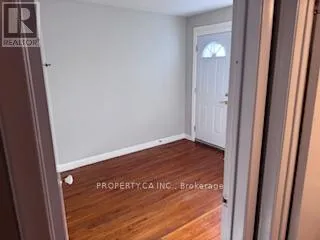 House for rent: Main - 49 Child Drive, Aurora, Ontario L4G 1Y6