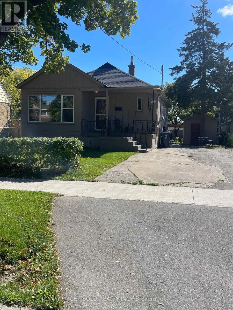 House for rent: Main - 62 Grierson Road, Toronto, Ontario M9W 3R3