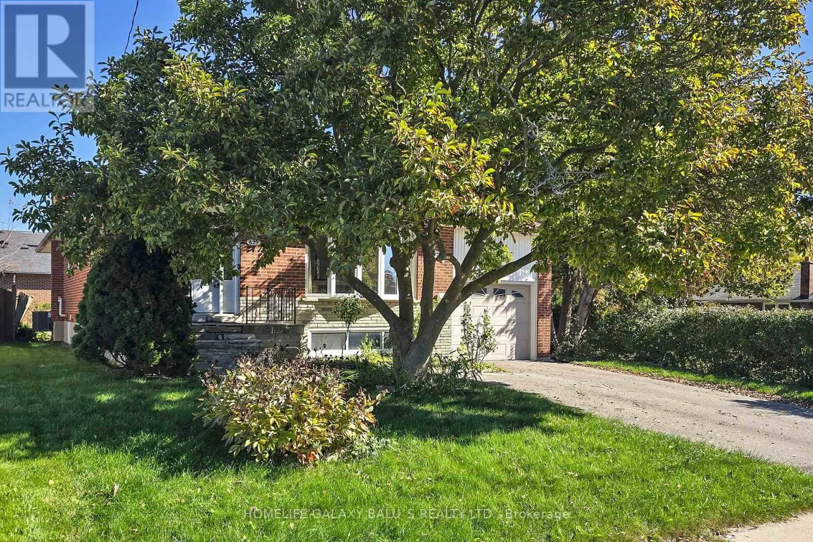 House for rent: Main - 629 Park Road N, Oshawa, Ontario L1J 5Y8