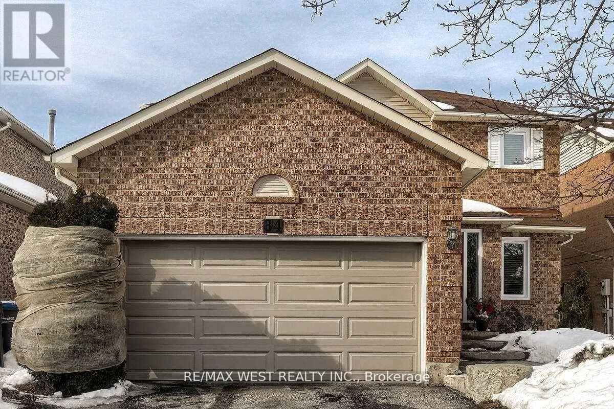 House for rent: Main - 84 Mullis Crescent, Brampton, Ontario L6Y 4S9