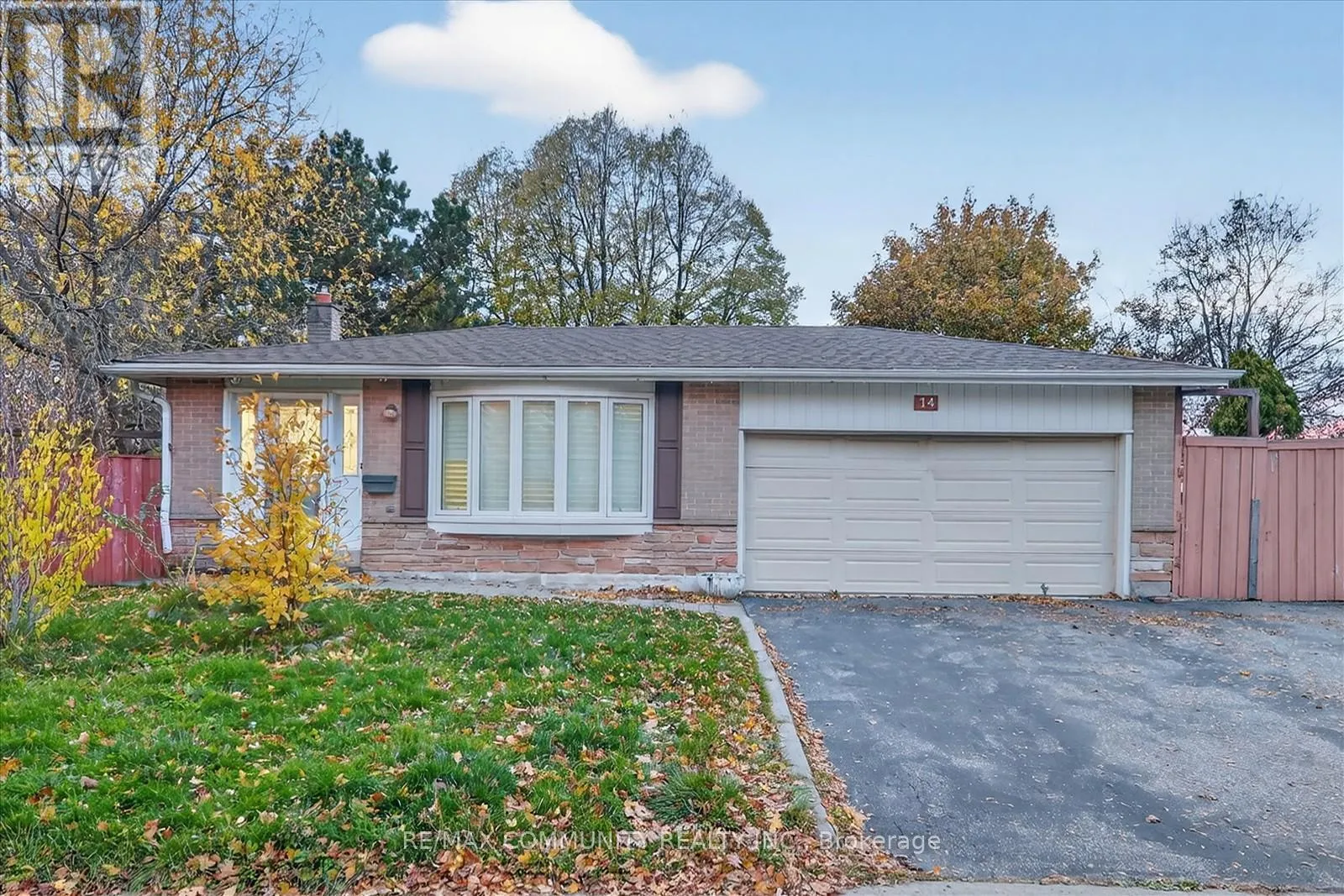 House for rent: Main Fl - 14 Pineslope Crescent, Toronto, Ontario M1E 4M4