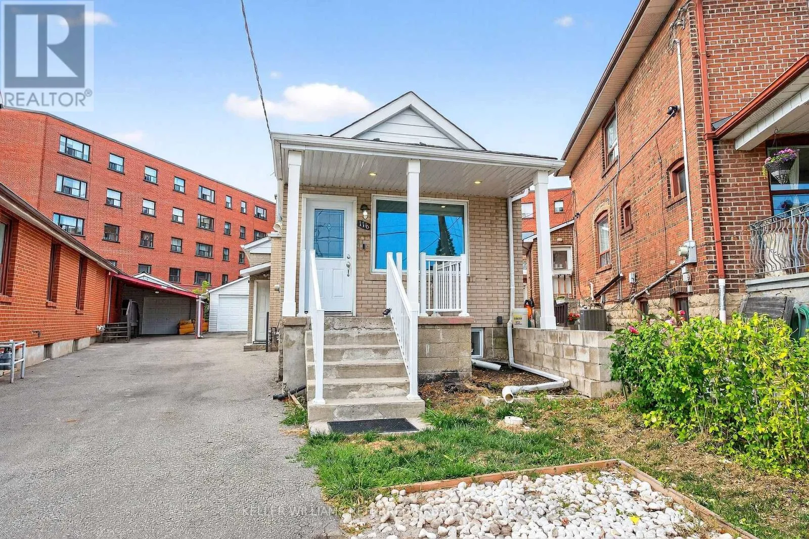 House for rent: Main Floor - 116 Branstone Road, Toronto, Ontario M6E 4E5