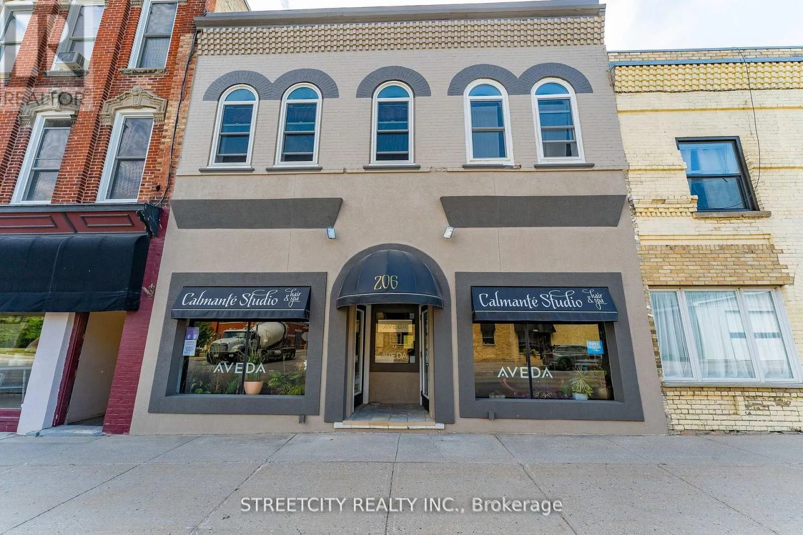 Main Floor - 206 Main Street, North Middlesex, Ontario N0M 2K0