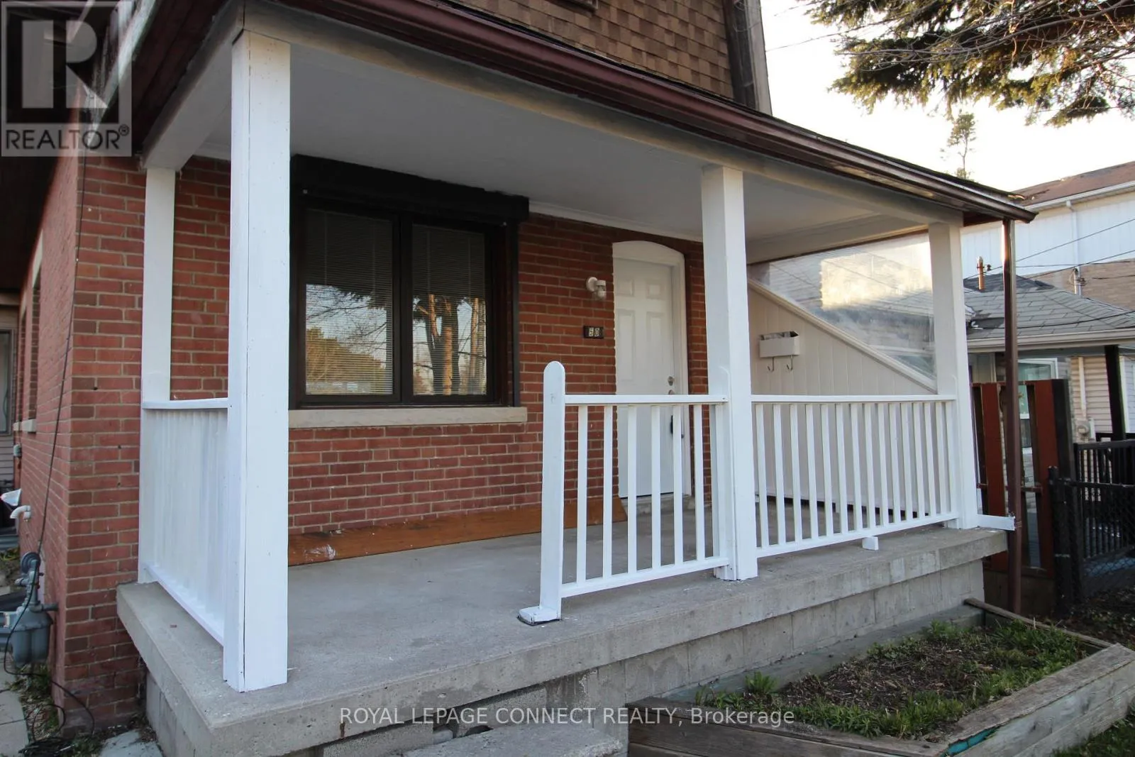 House for rent: Main Floor - 50 Birchmount Road, Toronto, Ontario M1N 3J6