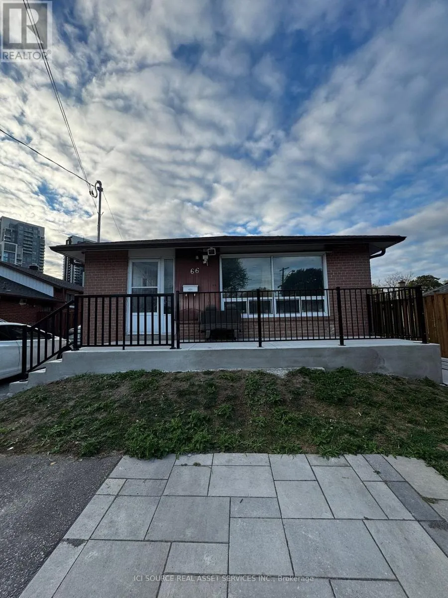 House for rent: Main Floor - 66 Peace Drive, Toronto, Ontario M1G 2V4