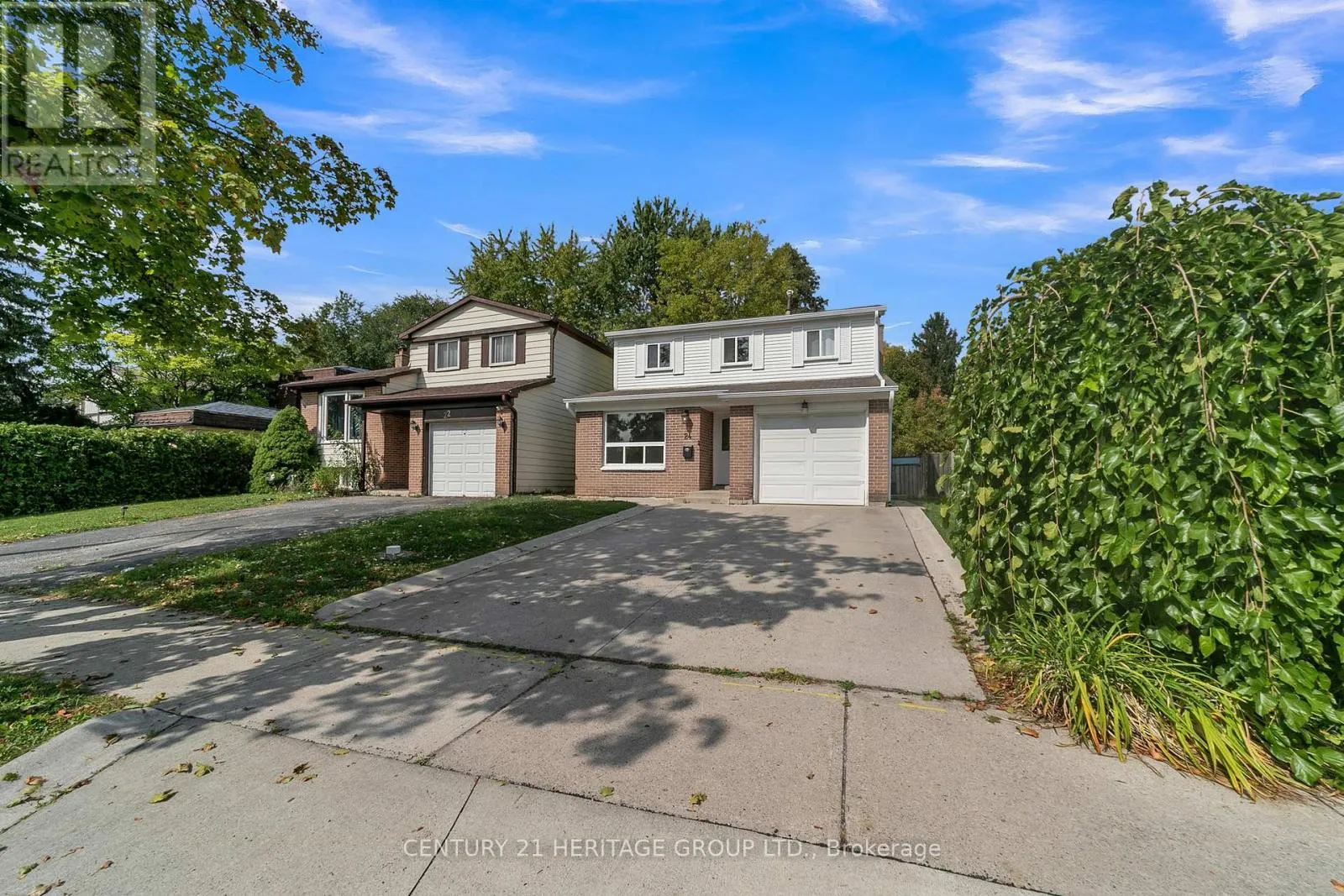 House for rent: Main & Upper - 24 Springhead Gardens, Richmond Hill, Ontario L4C 5B9