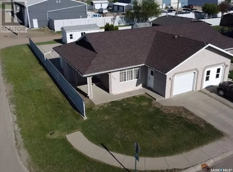 N 5040 Mirror Drive, Macklin, Saskatchewan S0L 2C0