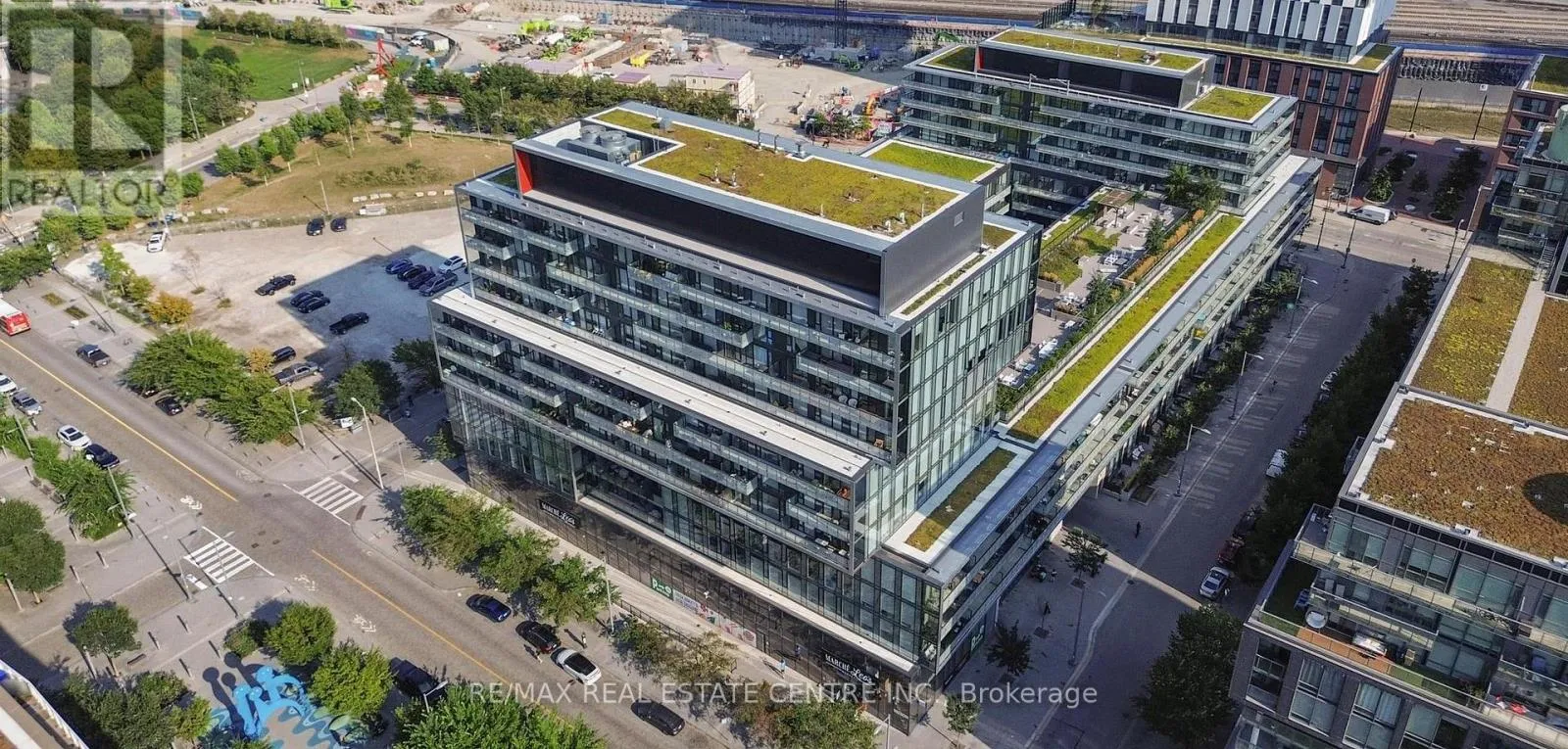 Apartment for rent: N365 - 35 Rolling  Mills Road, Toronto, Ontario M5A 0V6