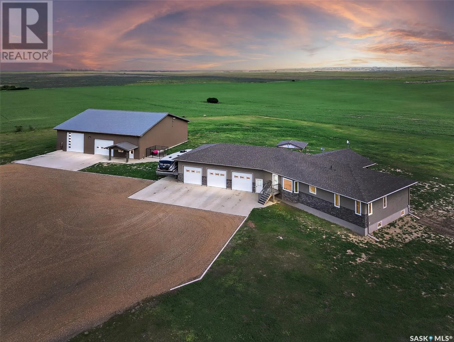 House for rent: Newsham Acreage, Wheatlands Rm No. 163, Saskatchewan S0H 3E0