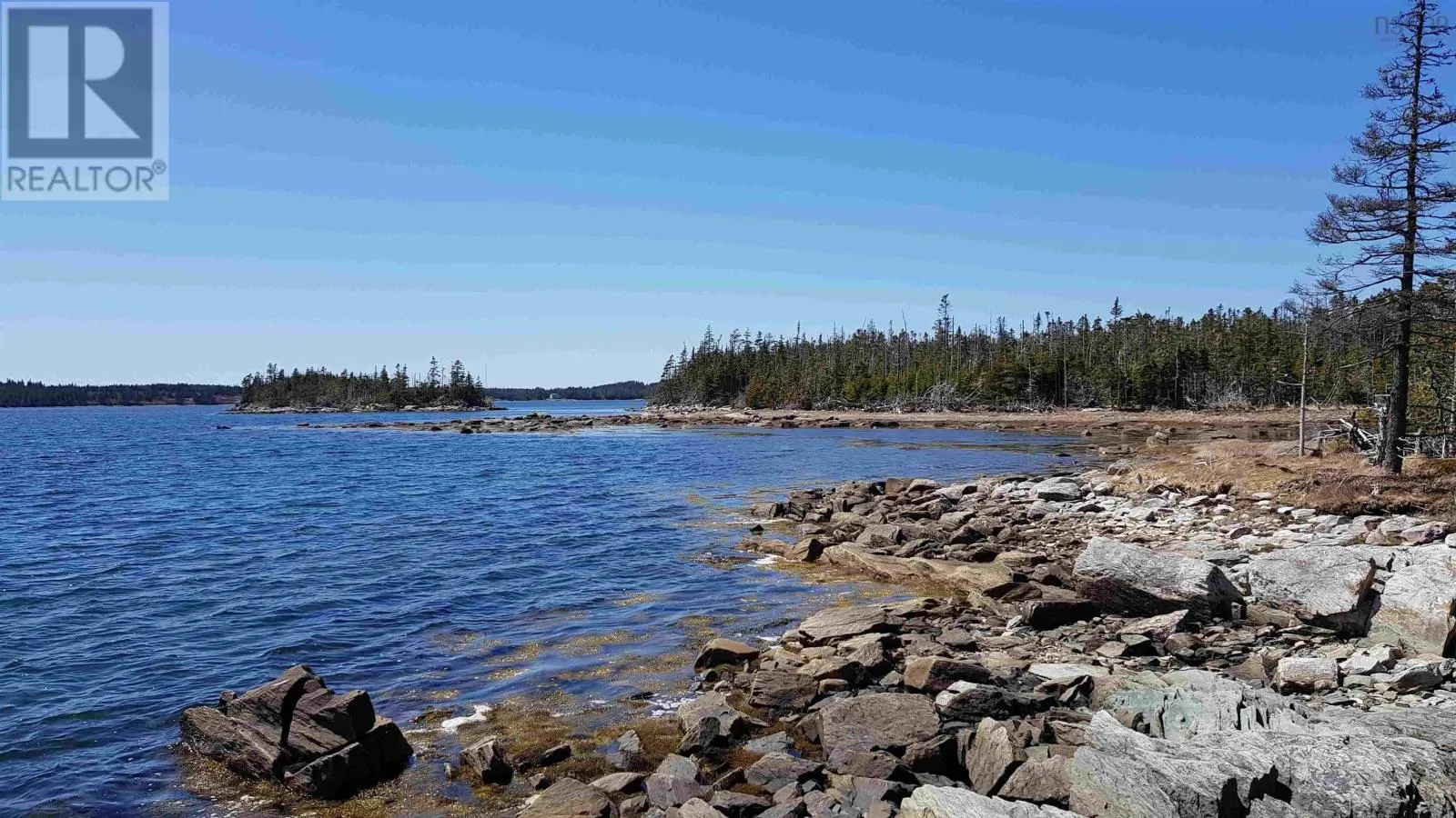 No 7 Highway, Ecum Secum, Nova Scotia B0H 2G0