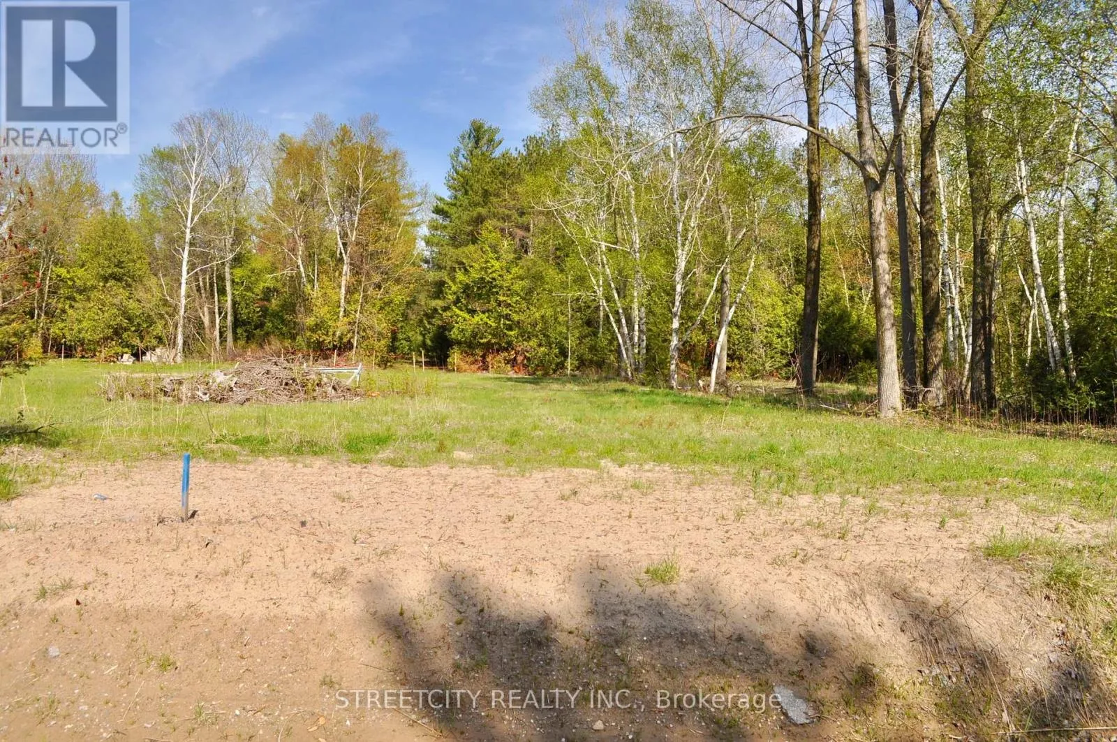 Part 4 W. Ipperwash Road, Lambton Shores, Ontario N0N 1J3