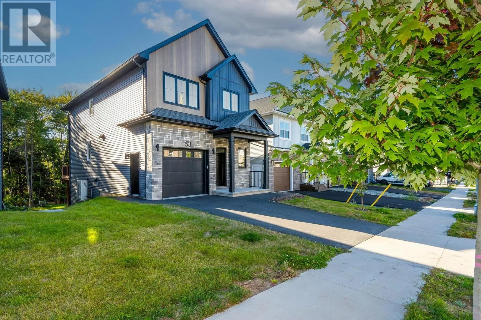 House for rent: Pc36 53 Pearlgarden Close, Dartmouth, Nova Scotia B2X 2G1