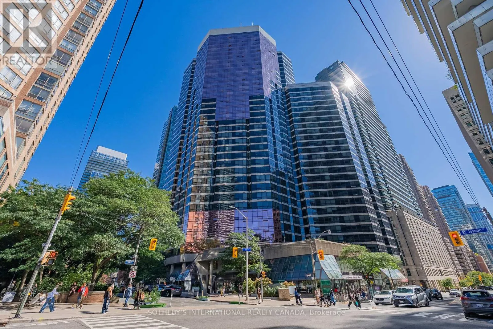 Apartment for rent: Ph 7 - 1001 Bay Street, Toronto, Ontario M5S 3A6