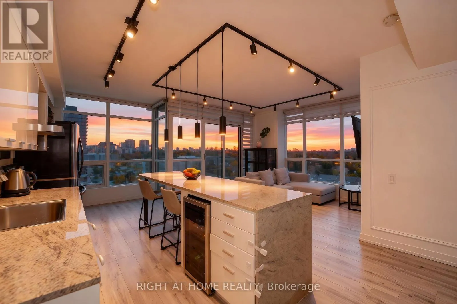 Apartment for rent: Ph02 - 15 Singer Court, Toronto, Ontario M2K 0B1